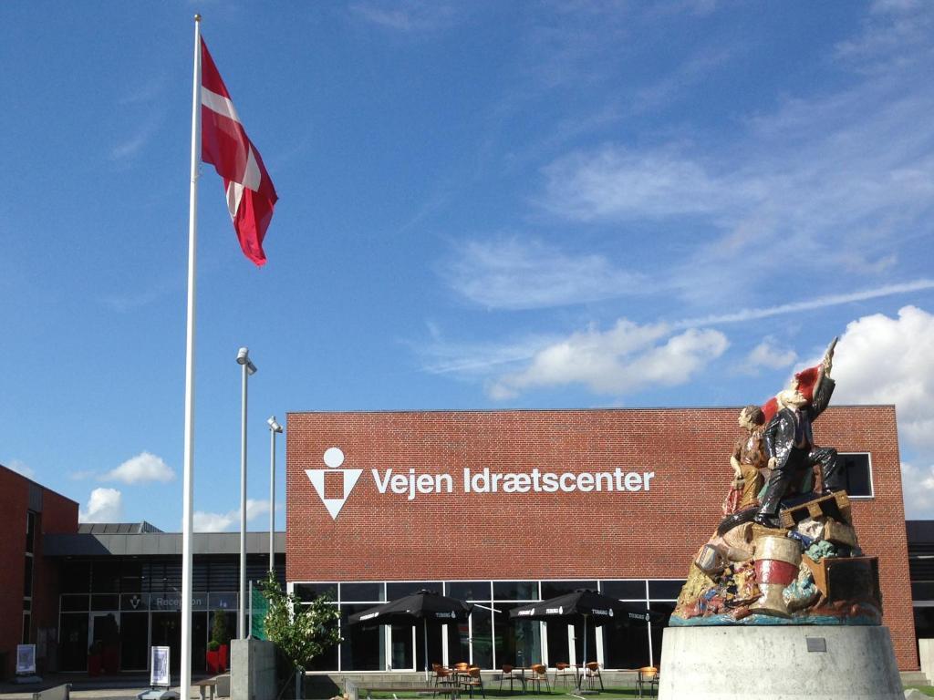 Sportsby Vejen - Danhostel, Huse Og Lejligheder Buitenkant foto