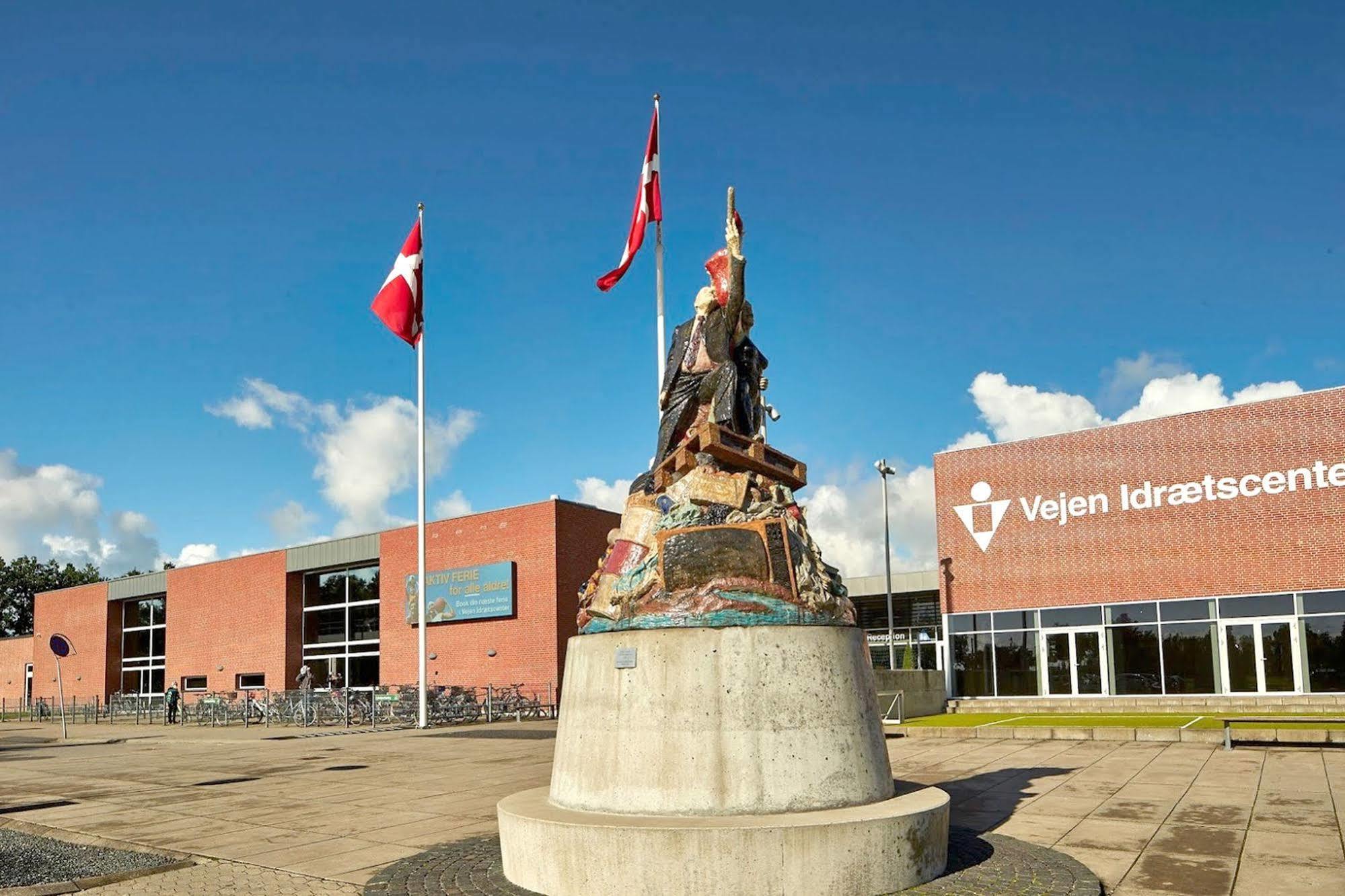 Sportsby Vejen - Danhostel, Huse Og Lejligheder Buitenkant foto
